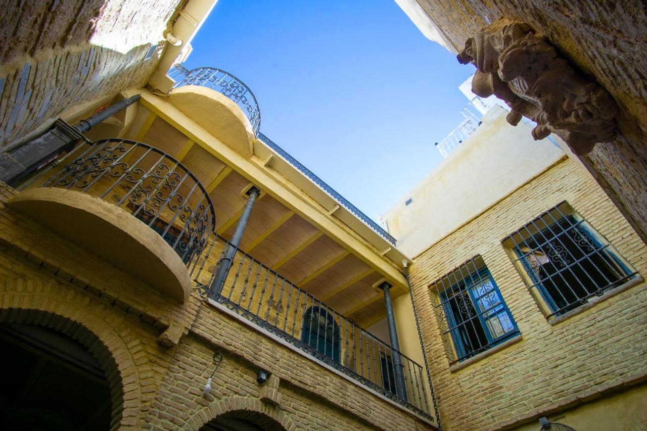 Apartamentos Sharis Jerez de la Frontera Dış mekan fotoğraf