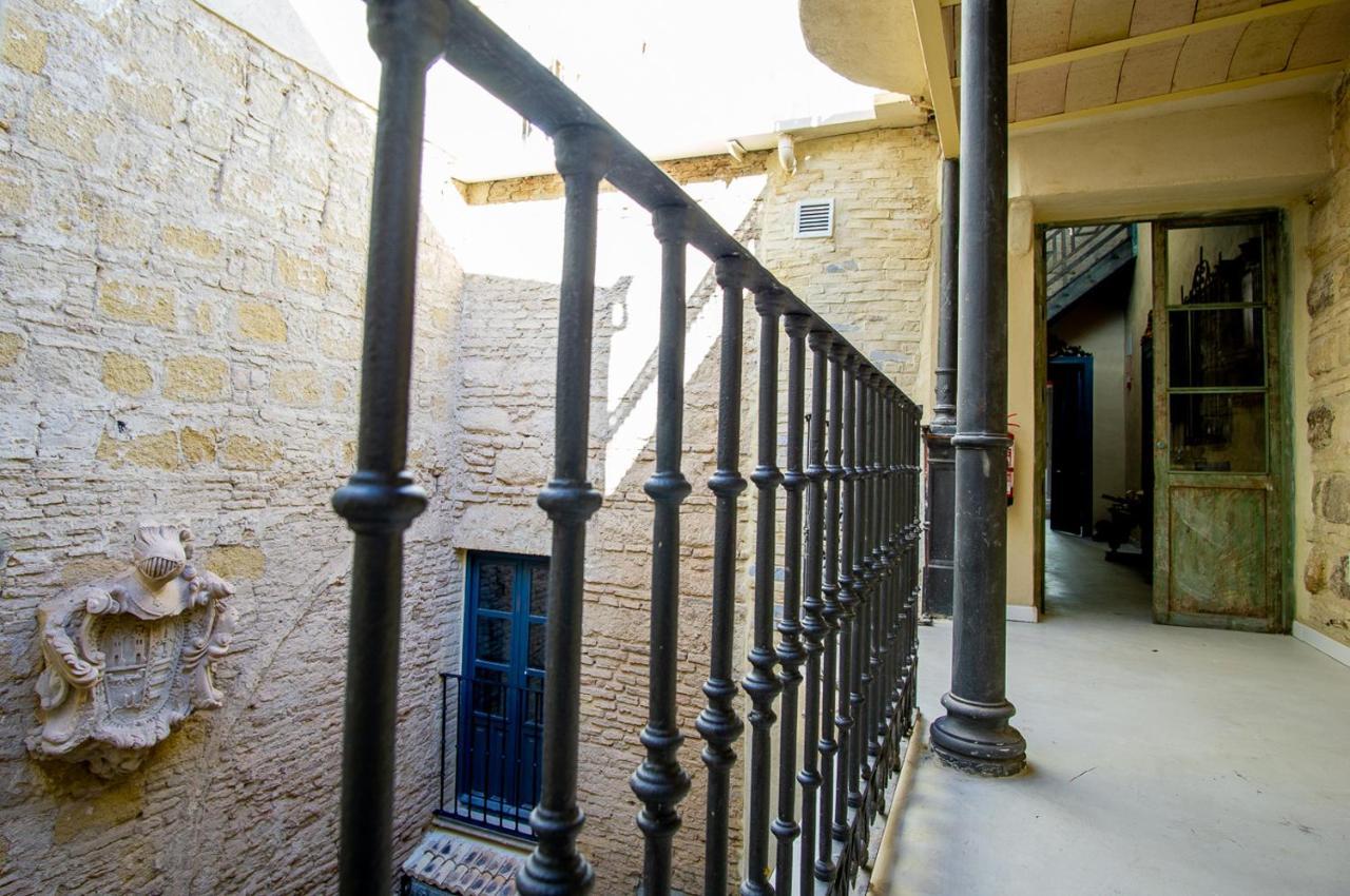 Apartamentos Sharis Jerez de la Frontera Dış mekan fotoğraf