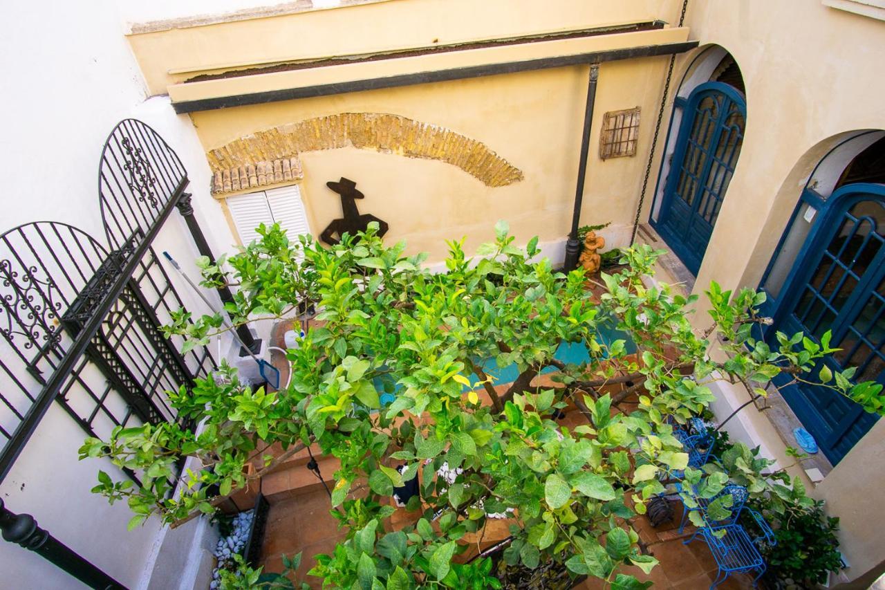 Apartamentos Sharis Jerez de la Frontera Dış mekan fotoğraf