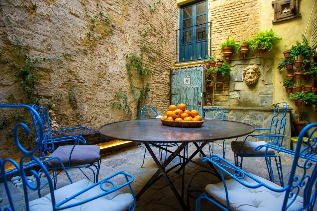 Apartamentos Sharis Jerez de la Frontera Dış mekan fotoğraf